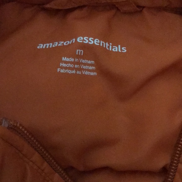 Amazon essentials orange US medium puff jacket with zippered pockets 💕 - Picture 4 of 6